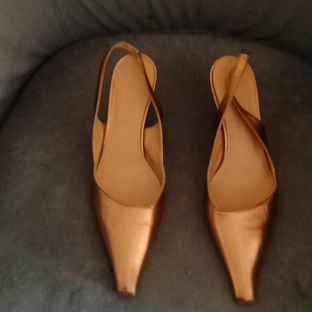 Natural Leather Italian shoes with heal